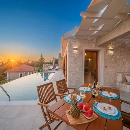 Pithari Sunset فيسكاردو